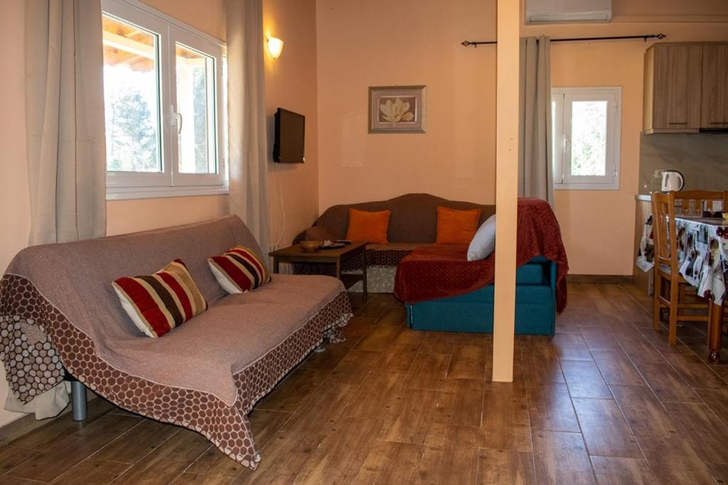 פראמה Takis & Eirini Family Apartments מראה חיצוני תמונה